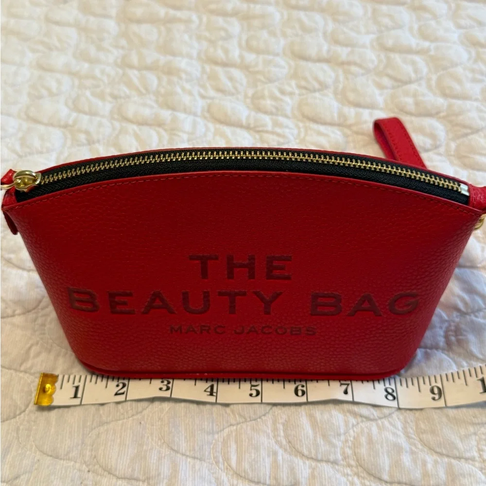 Marc Jacobs The Beauty Bag Cosmetic Bag Red Leather NWOT structured and stunning